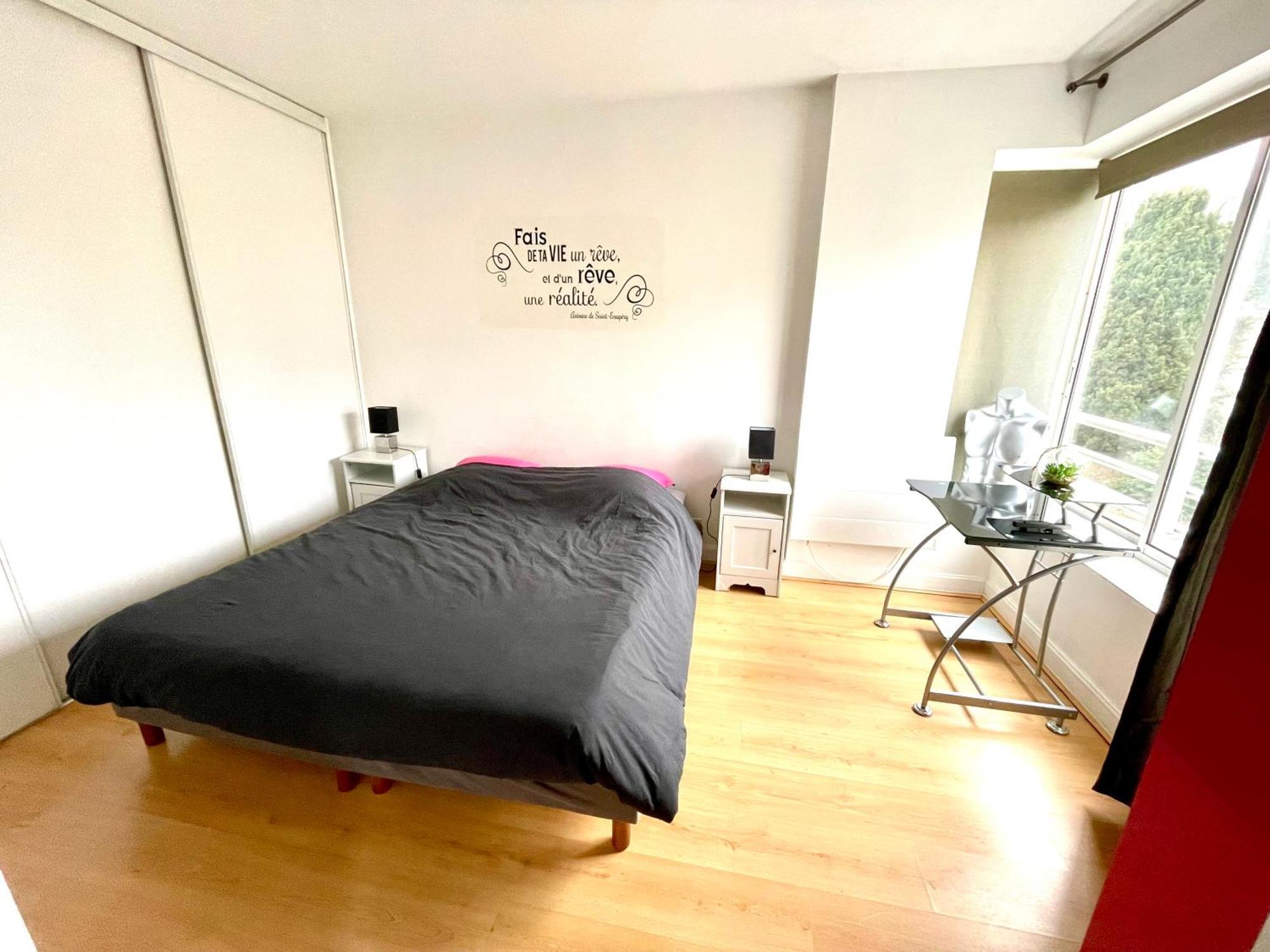 Charmant Appartement En Bord De Cher Saint-Avertin Exterior foto